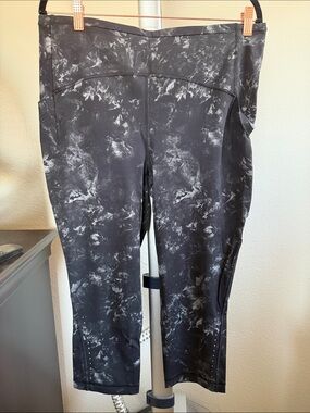 lululemon athletica Black Marble Print Leggings, 21 inch inseam